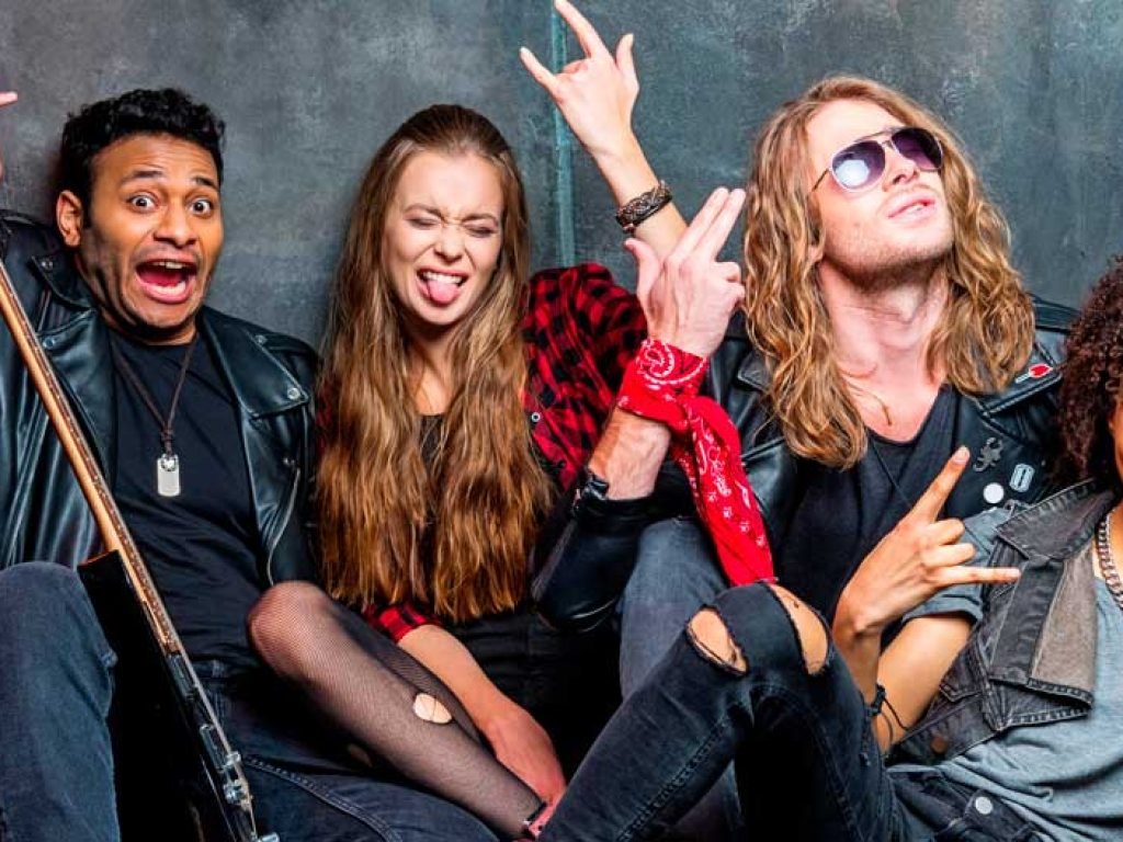 TIENES UNA BANDA DE ROCK? ESCRIBENOS